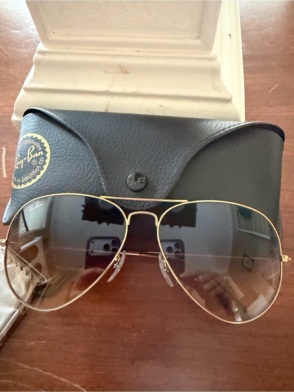 NEW Ray-Ban Gold Frame Sunglasses with Brown Gradient Lenses